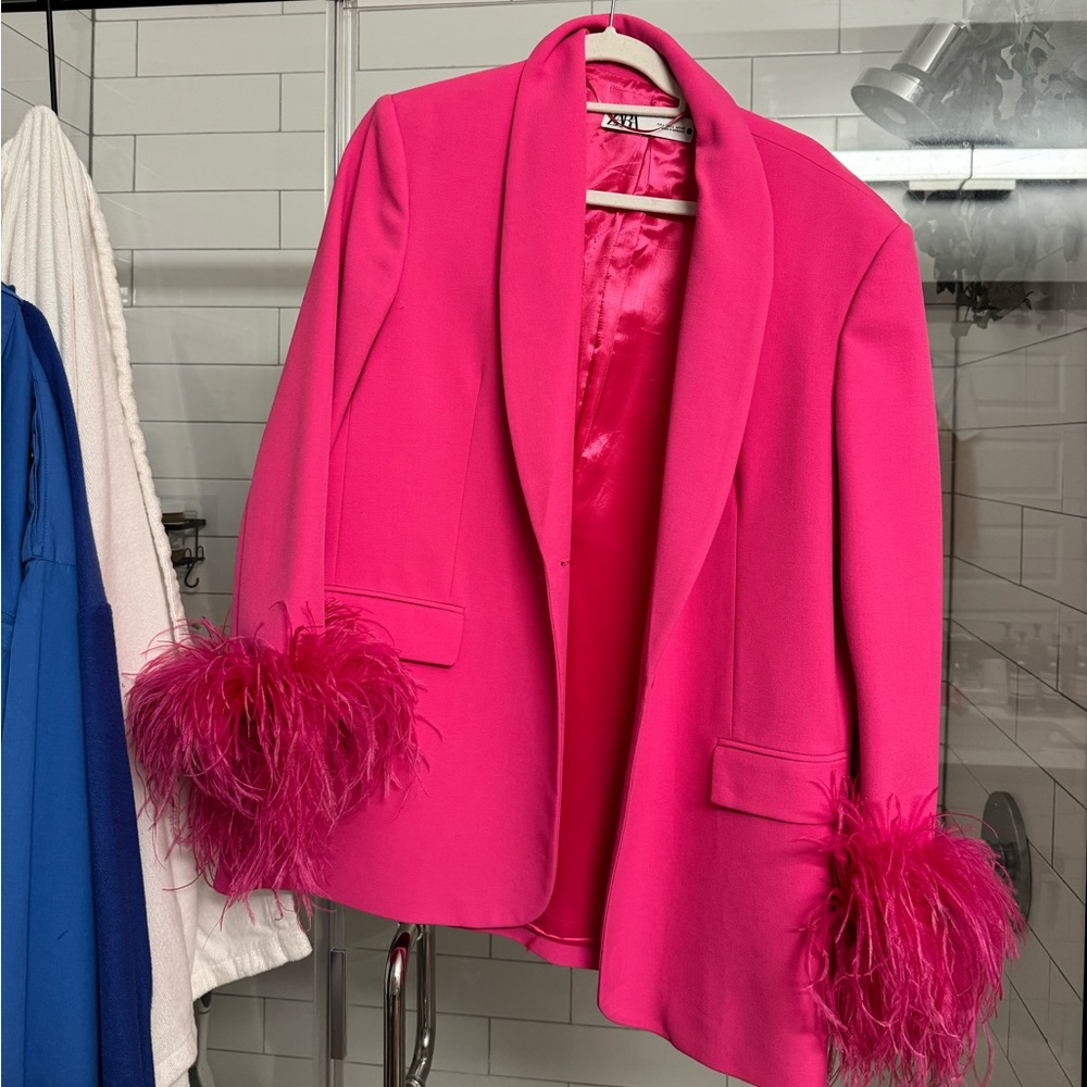 Worn once ZARA pink feather blazer
